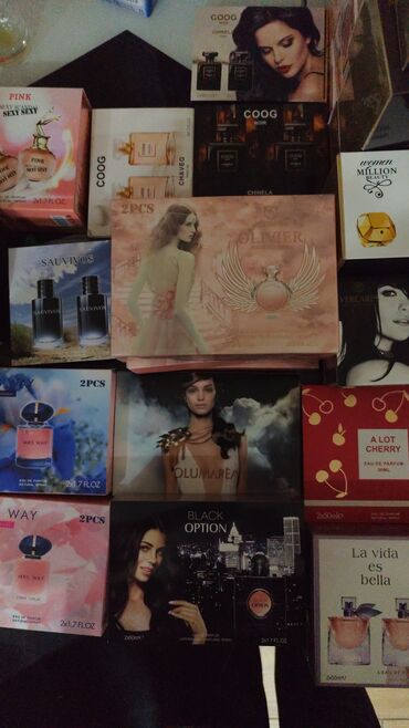 Parfemi: Setovi parfema – razne mirisne kolekcije (ženski i muški) cena za — 4