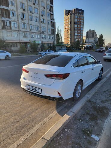 Легковой транспорт: Сдаю в аренду: Легковое авто, Частная аренда