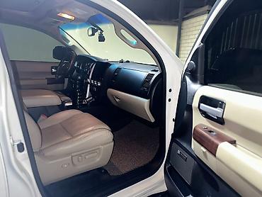 Toyota: Toyota Sequoia: 2012 г., 5.7 л, Автомат, Бензин, Внедорожник — 13