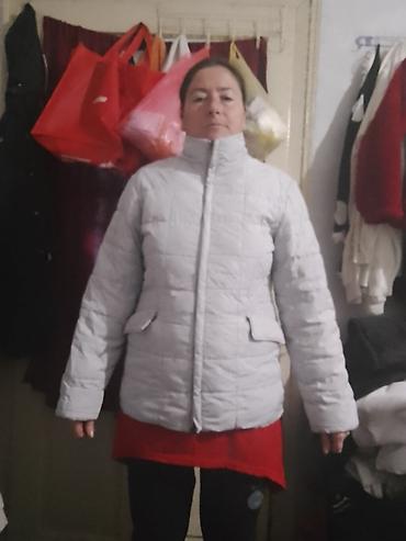 dugi dzemper: Ženska zimska jakna – siva - Model: topla, prošivena jakna do kukova — 1