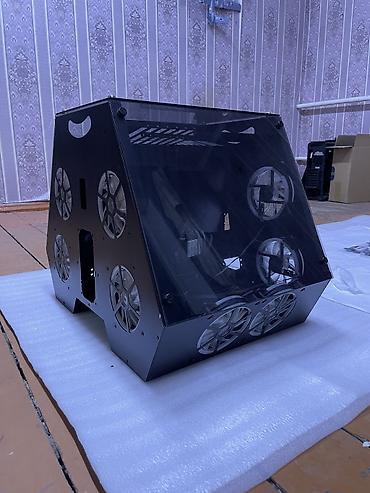 fabric case: Корпус для ПК (open-frame) с наклонной витринной панелью для 2х — 2