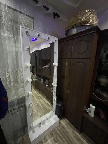 вешалки напольные в ташкенте: Продается такая зеркала качество хоровая без царапин Подходит для