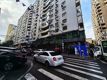 lokbatanda ev satilir: 3 otaqlı, Yeni tikili, m. Nizami, 98 kv. m — 3