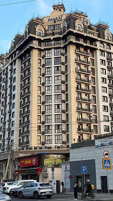продаю квартиру империал: 🏡 Сдаётся 3-комнатная квартира на длительный срок 📍 Район: Центральная — 8