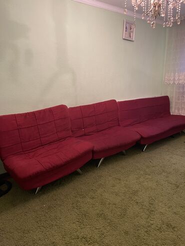 раскладной спальный диван: Цвет - Красный, Б/у