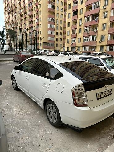qosqular satisi: Toyota Prius: 1.5 l | 2008 il Hetçbek — 3
