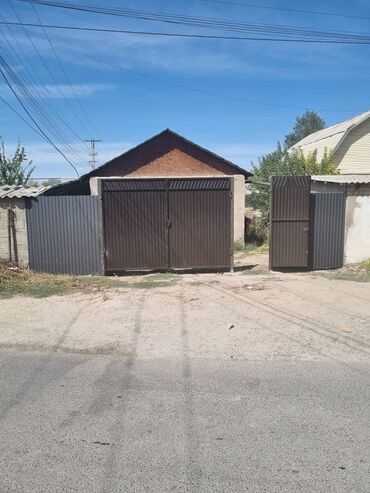 дом в центре бишкек: 20 м², 1 комната, Бронированные двери, Парковка, Забор, огорожен