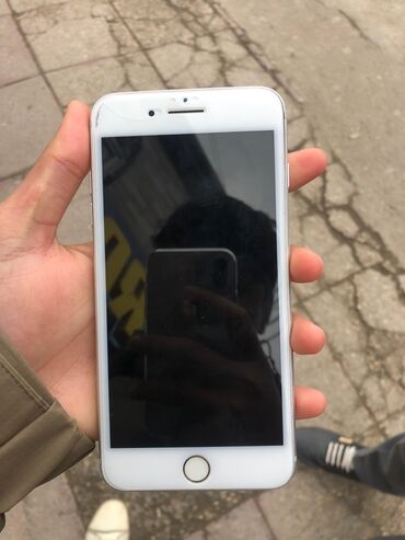 Apple iPhone: IPhone 8 Plus, 64 GB, Gümüşü, Barmaq izi — 7