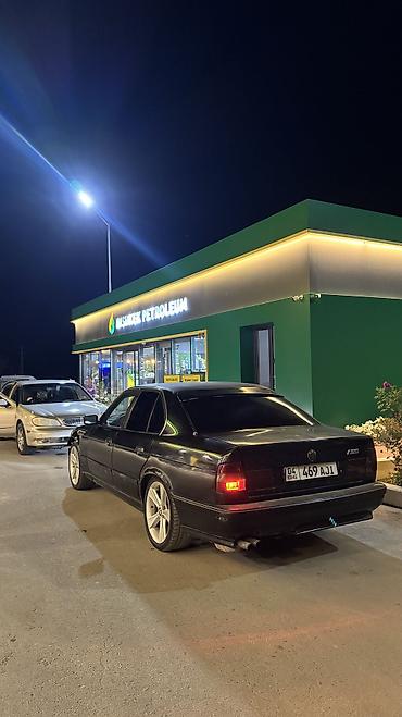 BMW 5 series: 1991 г., 2.5 л, Механика, Бензин, Седан