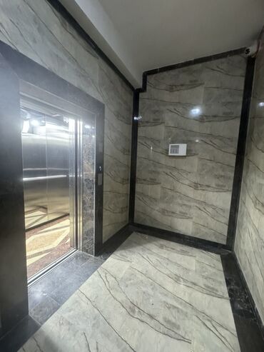 Uzunmüddətli kirayə mənzillər: Şəhər mənzili – geniş və işıqlı - Plan: ayrı qonaq otağı və yataq — 41