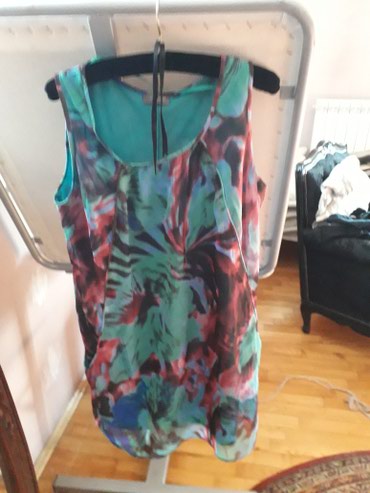 haljina guess: L (EU 40), bоја - Zelena, Drugi stil, Top (bez rukava)