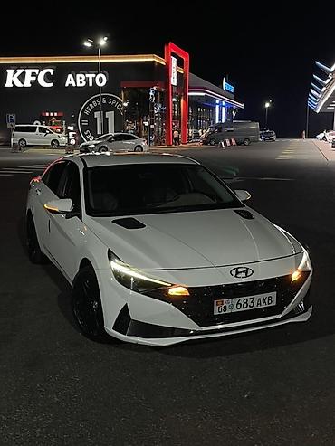 соната у20: Hyundai Avante: 2021 г., Гибрид, Седан — 5