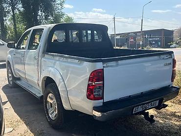бампер mitsubishi delica: Toyota Hilux: 2014 г., 2.7 л, Механика, Бензин, Пикап — 3