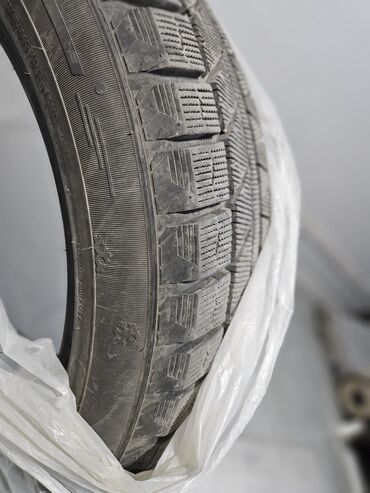 колёса на 14: Шины 235 / 50 / R 19, Зима, Легковые, Sailun