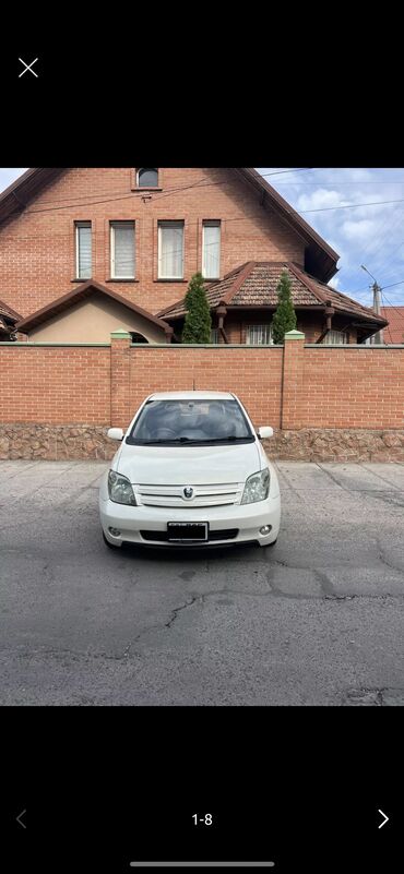 Toyota: Toyota ist: 2003 г., 1.3 л, Автомат, Бензин, Хэтчбэк