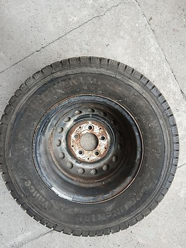 бир: Дөңгөлөктөр монтажда 225 / 70 / R 15, Кыш, Колдонулган, Камдык, Жеңил коммерциялык транспорт (C/LT), Темир, тешиктери - 5 — 4