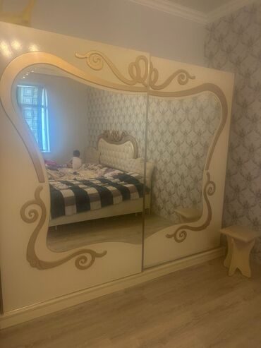 Qonaq otağı dəstləri: Dolab
170azn
Zabrat1 4787 leli