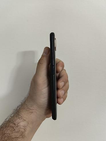 darkwood dub: Huawei P40 lite crni dual sim free, sa 6/128 gb memorije. Dobro očuvan — 2