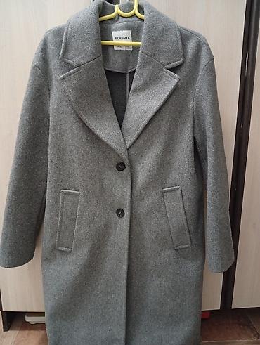 amibo pantalone: Bershka ženski kaput, sivi - Model: klasični ravni kroj, dužina do — 1