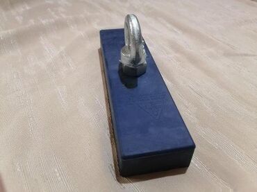 Lov i ribolov: Selling new blue fishing magnets (200x60x30). The price is per piece — 4