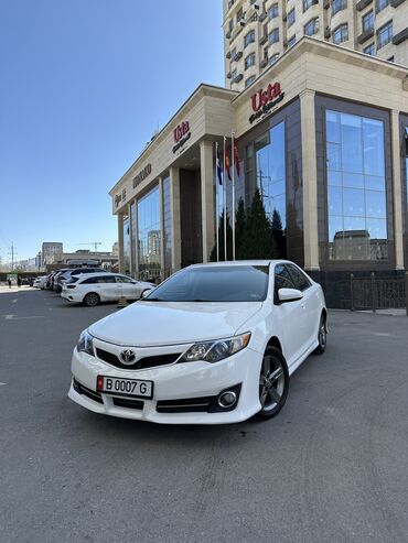 Toyota: Toyota Camry: 2014 г., 2.5 л, Типтроник, Бензин, Седан