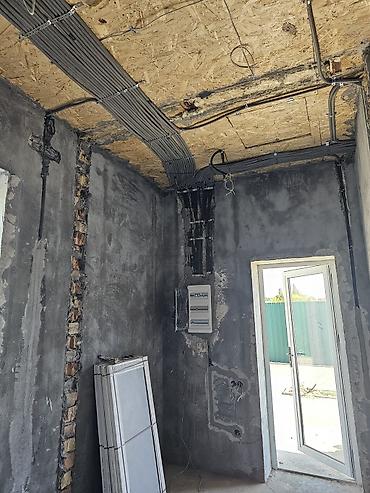 Электрики: Электрик | Демонтаж электроприборов, Монтаж выключателей, Монтаж проводки Больше 6 лет опыта — 2