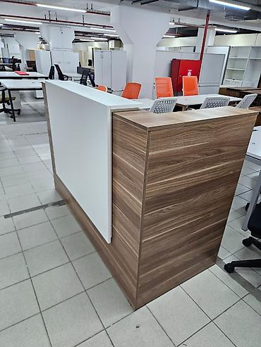 Офисные столы: Resepsın masa sekılde gorunduyu kımıdır hec bır prablemı yoxdur olcusu — 1