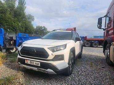 дорожный апарат: Toyota RAV4: 2018 г., Автомат, Бензин, Кроссовер — 2