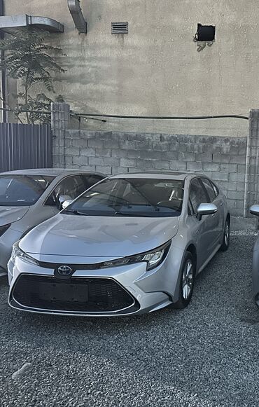 электромобиль в аренду: Ижарага берем Toyota Corolla, Бир аптага, Айдоочусуз, | Күрөө, Айдоочулук күбөлүгүк, 18 жаштан баштап