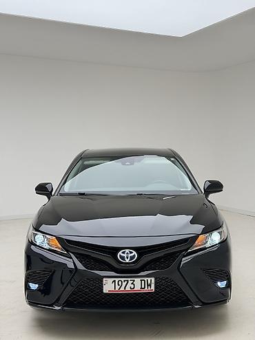 Toyota: Toyota Camry: 2020 г., 2.5 л, Вариатор, Гибрид, Седан — 6