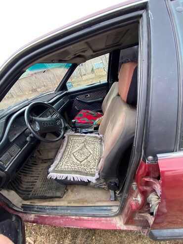 Audi: Audi 100: 1988 г., Механика, Седан — 6