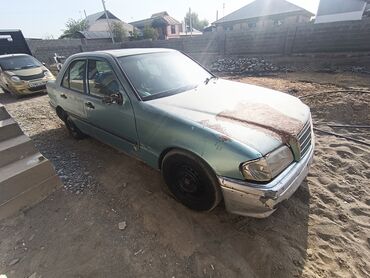 шины 9: Mercedes-Benz C-Class: 1993 г., 1.8 л, Седан