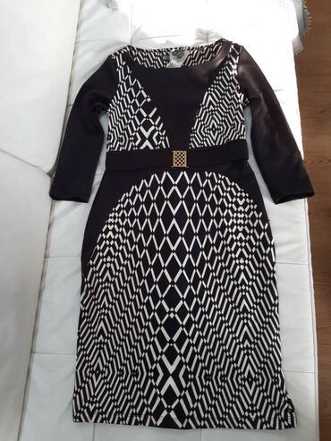 kosuljica vl: Haljina NOVO

Nova haljina, velicina 36