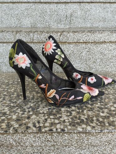 new yorker srbija kombinezoni: Pumps, Zara, 37