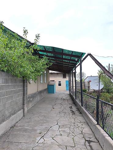 Продажа коттеджей и домов: Продается дом 1.5 уровня возле областной больницы 3 комнаты 1 зал — 7