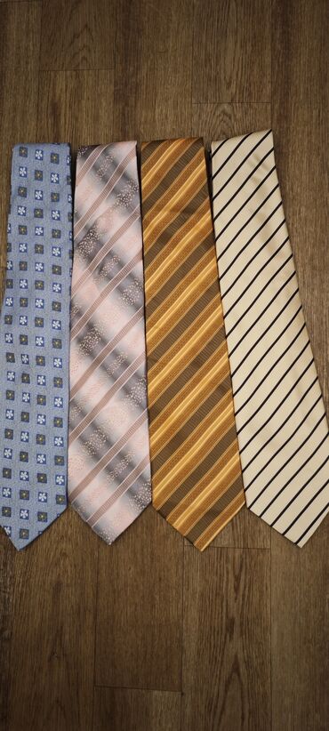 Другая мужская одежда: Продаю галстуки новые