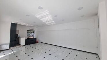 Digər kommersiya daşınmaz əmlakı: Şirniyyat, aptek, Karqo ofis və.s profillər üzrə yararlı. Razinde 1-ci — 7