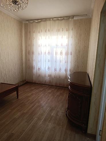 gence heyet evi alqi satqisi: 2 otaqlı, 85 kv. m, Orta təmir — 8