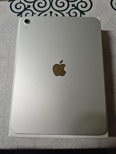 Планшеты: Планшет, Apple, память 128 ГБ, 10" - 11", Wi-Fi, Б/у, Классический цвет - Серебристый — 2