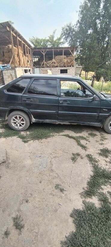 купить авто ваз 21099: Автомобиль ВАЗ 2114 с кузовом хэтчбек, окрашенный в темно-зеленый