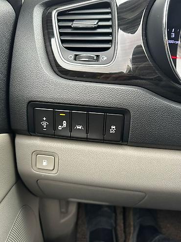 Kia: Kia Carnival: 2020 г., Автомат, Минивэн — 10