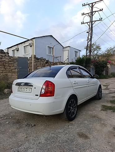 Hyundai: Hyundai Verna: 1.5 л | 2008 г. Седан — 5