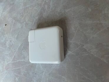 Адаптеры питания для ноутбуков: Оригинальная зарядка для MacBook pro, air из Америки usb-c 61W