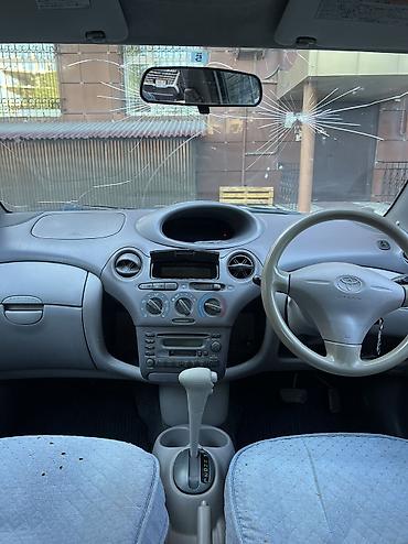 Toyota: Toyota Platz: 2001 г., 1.3 л, Автомат, Газ, Седан — 9