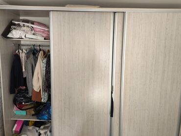 куплю шкаф для одежды: Шкаф купе, Б/у, Угловой, Другой материал