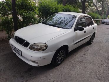 Daewoo: Daewoo Lanos: 1998 г., 1.5 л, Вариатор, Бензин, Седан