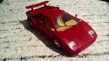 Figurice i makete: Lamborghini Chountach 1988 1 prema 24 Burago — 10