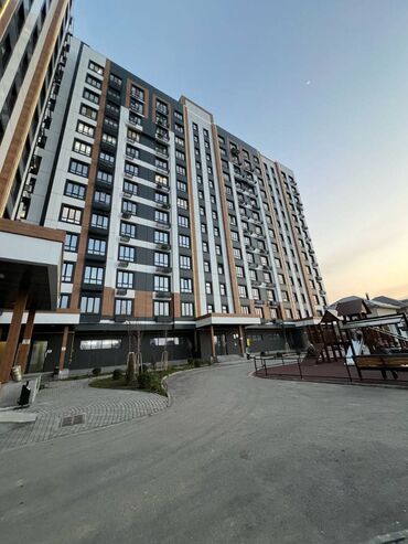 квартиры в бишкеке в районе политеха: 2 комнаты, 70 м², Элитка, 9 этаж, Евроремонт