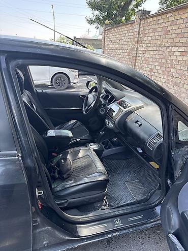 зонтик авто: Honda Jazz: 2005 г., 1.3 л, Автомат, Бензин, Хэтчбэк — 5