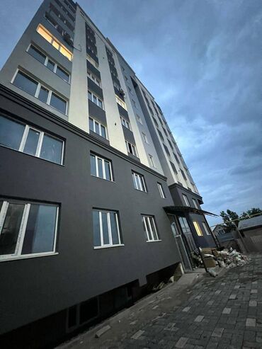 вторичное жилье: Продам 1 комнатную квартиру 38 кв. 6-й этаж из 10-ти. В районе 4-й